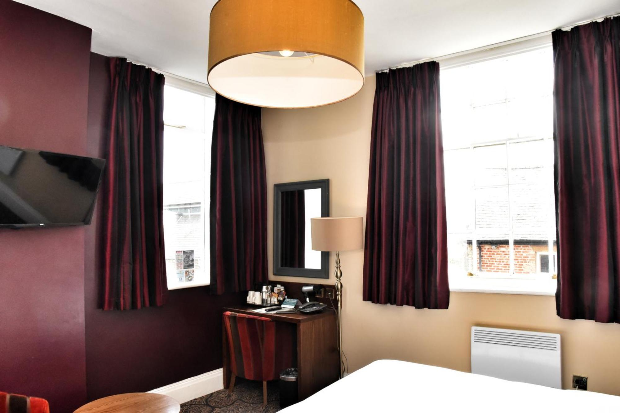 The Castle Hotel Wetherspoon Ruthin Eksteriør billede