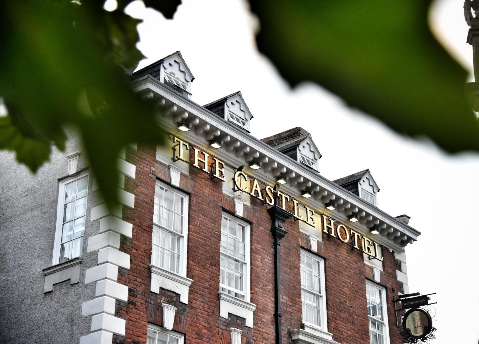 The Castle Hotel Wetherspoon Ruthin Eksteriør billede