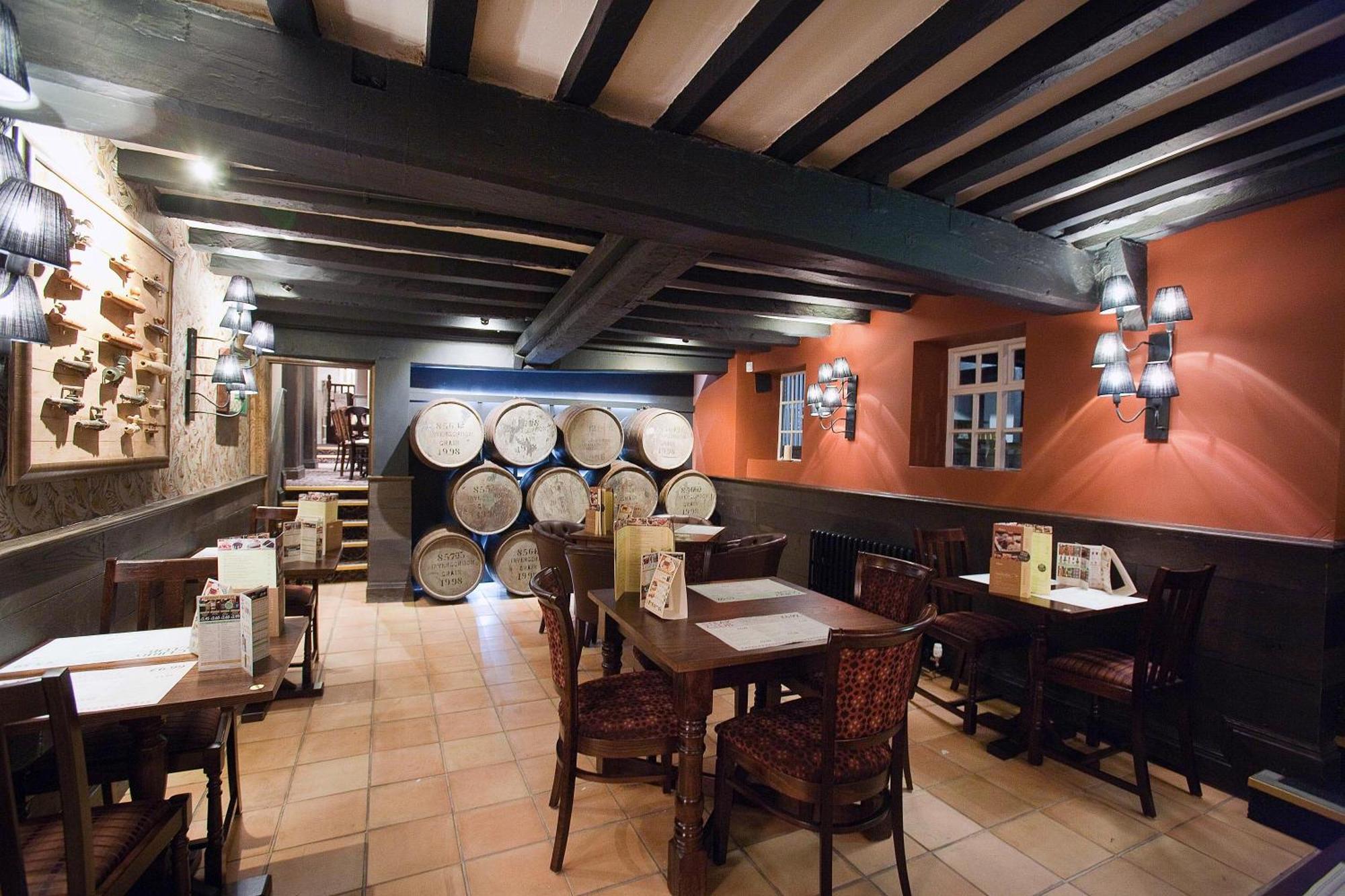 The Castle Hotel Wetherspoon Ruthin Eksteriør billede
