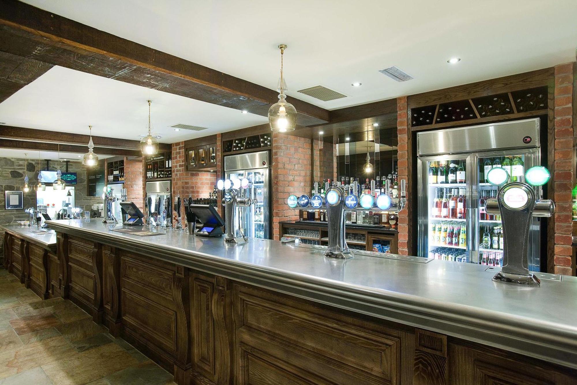 The Castle Hotel Wetherspoon Ruthin Eksteriør billede