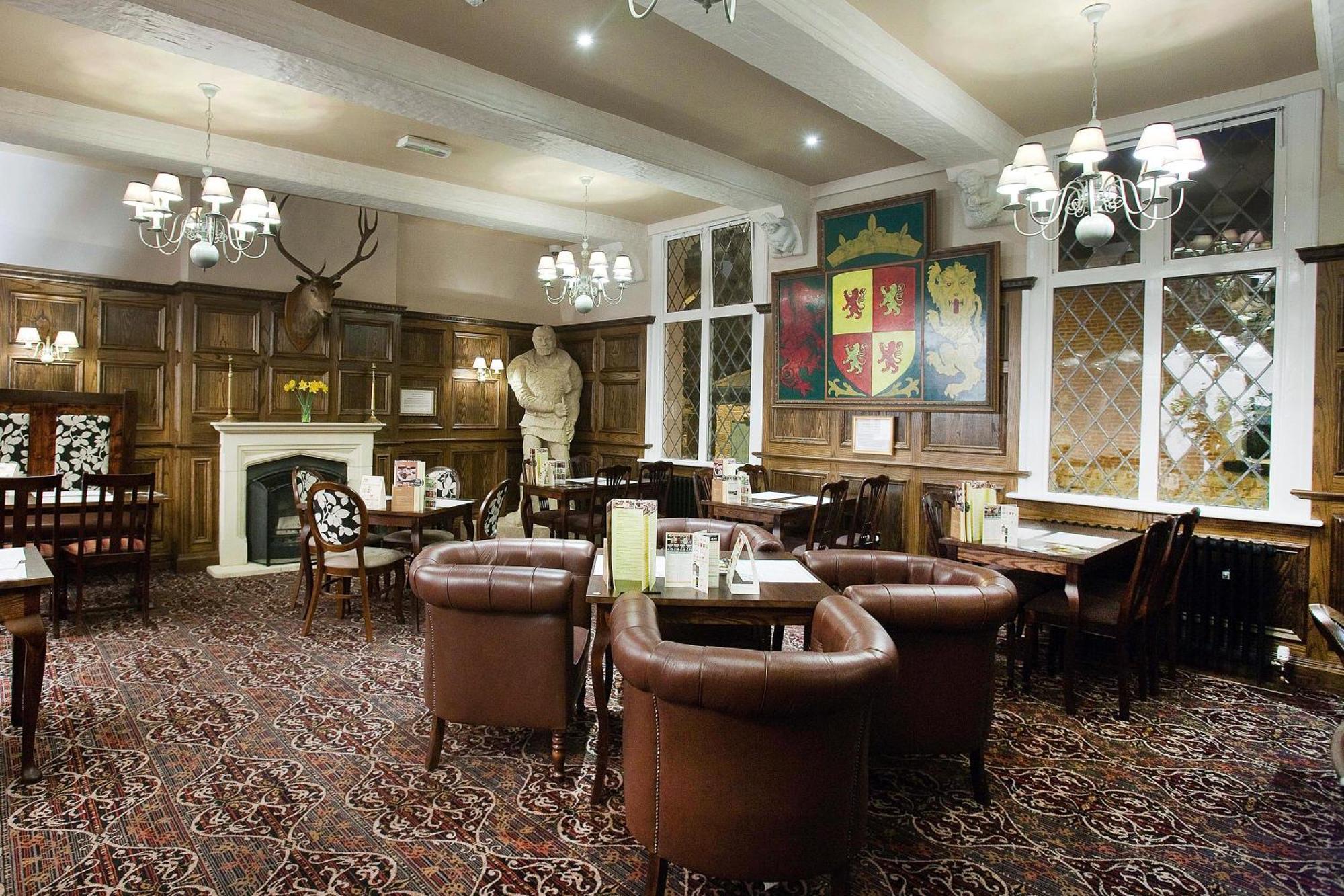 The Castle Hotel Wetherspoon Ruthin Eksteriør billede